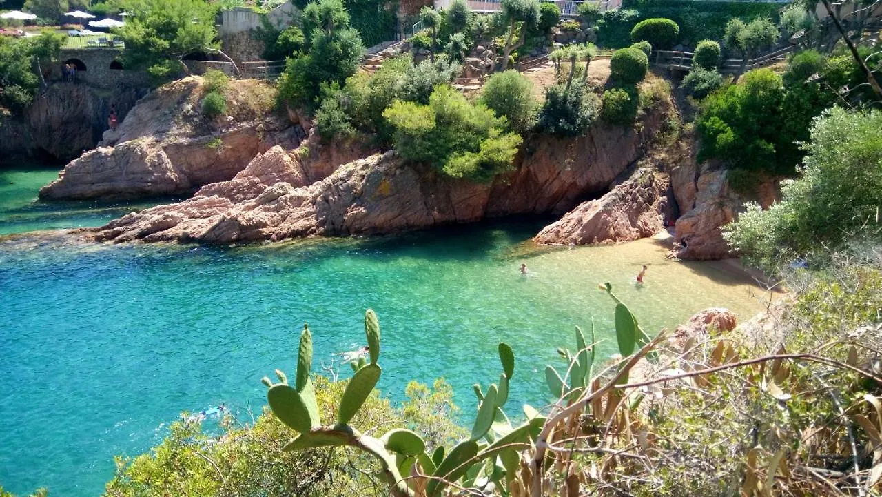Vidabrava Sagaro Garden, Jardin Privado, Piscina, 150 M Playa Apartment S'Agaro 0*,  Spain
